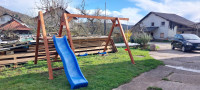 Gugalnica s toboganom