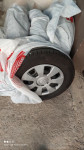 Letne pnevmatike s platišča in pokrovi
