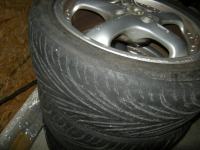 Platišča + gume 17'' luknje 4, količina: 4