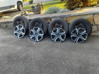 Pnevmatike na platiščih 16"