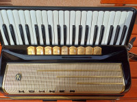 Klavirska harmonika 120 basna Hohner Pirola 4 Pikolo