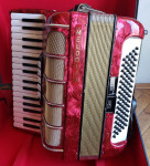 Klavirska harmonika Melodija, model Violeta, 80 basna, s kovčkom