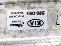 HLADILNIK INTERCOOLER OEM N. 281904X90X ORIGINAL REZERVNI DEL KIA CARN