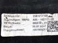RADIATOR VODE OEM N. 95B121710A ORIGINAL REZERVNI DEL PORSCHE MACAN 95
