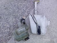 renault laguna posoda za pranje stekel in ekspanzijska posod