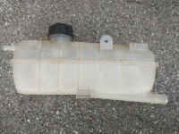 renault zoe 2016 posoda za hladilno tekočino antifreeze original