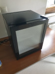 Mini hladilnik, vitrina