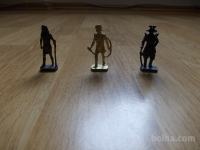 prodam 3 figurice