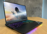 Igralni prenosnik Lenovo Legion 7 Pro 4080 / i9-13900HX