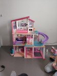 Barbie hiša z dodatki