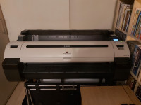 Velikoformatni tiskalnik Canon iPF770 s stojalom