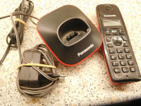 Telefon Panasonic s prenosno slušalko model KX-TG1611FXR CE0470