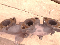 audi a4 b8 2008 2.0 izpušni kolektor odlomnjena dva šravfa drugače ok