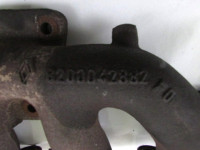 IZPUSNI KOLEKTOR OEM N. 8200042882 ORIGINAL REZERVNI DEL NISSAN INTERS