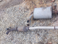 vw sharan 1.9 85kw 2005 izpušni sistem lonec zadaj katalizator pregibn