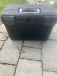 Krtače za nego konja, oglavka, kovček