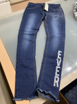 nove dekliške jeans hlače 152 Benetton