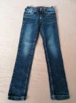 Jeans hlače za deklico št.122 (6-7 let)
