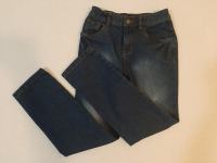 Nove jeans, kavbojke vel. 128 (7-8 let)