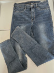 Kavbojke h&m velikost 42