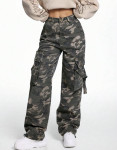 Vojaške cargo hlače