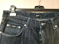 Boss jeans temno modre 33/32