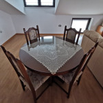 Jedilna miza z stoli