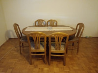 Jedilna miza in stoli