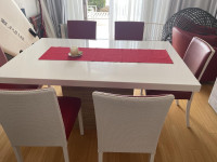 Jedilna miza in stoli