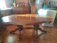 jedilna miza in stoli