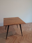 Masivna kuhinjska miza nova 90 x 90 cm