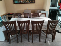 miza masiva 210x105 + 8 stolov