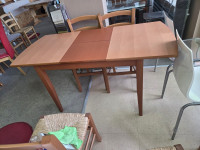 MIZA SYDNEY ČEŠNJA 110X70 +40 EXPONAT