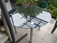 Steklena miza, premer 120cm