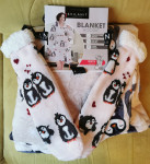 BLANKET HOODIE SVILANIT