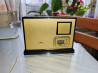 Namizni vžigalnik z napisom ISKRA