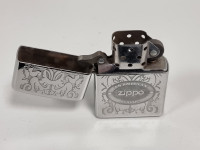 Zippo 24751 An American Classic Crown Stamp vžigalnik