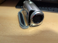 JVC Hibridna kamera - 35x optičnega zooma - GZ-MG335H