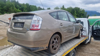 Toyota Prius 1.5 i Hibridni pogon avtomatik