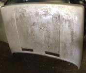 R9 R 9  pokrov motorja RENAULT hauba 1984