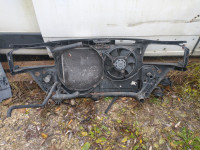 audi a4 1.6 vezna stena hladilniki traverza ventilator original