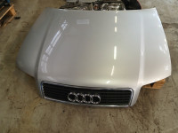 AUDI A4 2003 POKROV MOTORJA