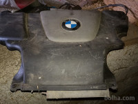 Bmw pokrov plastika
