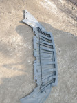 ford c max 2013 plastika pod motorjem spodaj odbijač