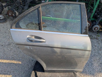 Mercedes C W204 zadnja desna vrata