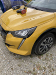 Peugeot 208 e odbijac spredaj