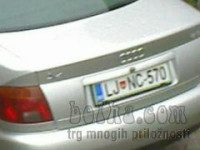 pokrov prtljažnika z notr.oblogo+ s teleskopoma Audi A4, srebrn 199...