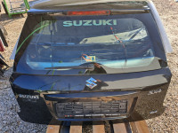 Suzuki SX4 2006 pokrov prtljage prtljažna vrata