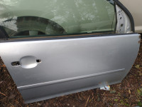 VW volkswagen golf 5 vrata levo desno spredaj zadaj mehanizem ključavn