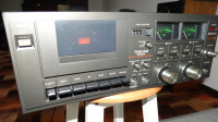 Kasetofon Teac